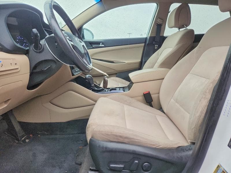 2017 HYUNDAI TUCSON VALUE 7