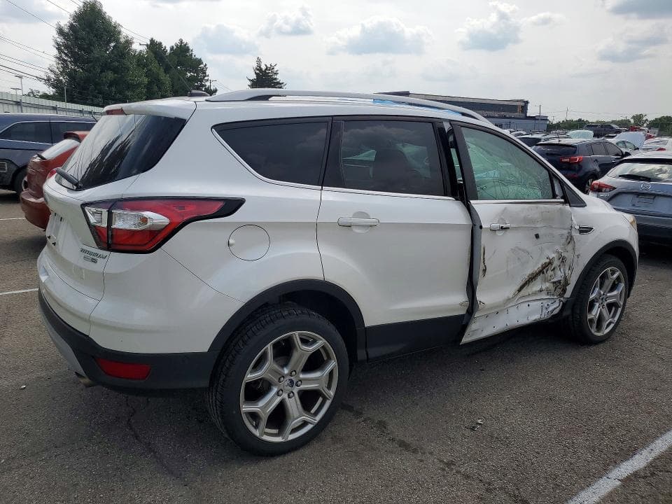 2017 FORD ESCAPE TITANIUM 3