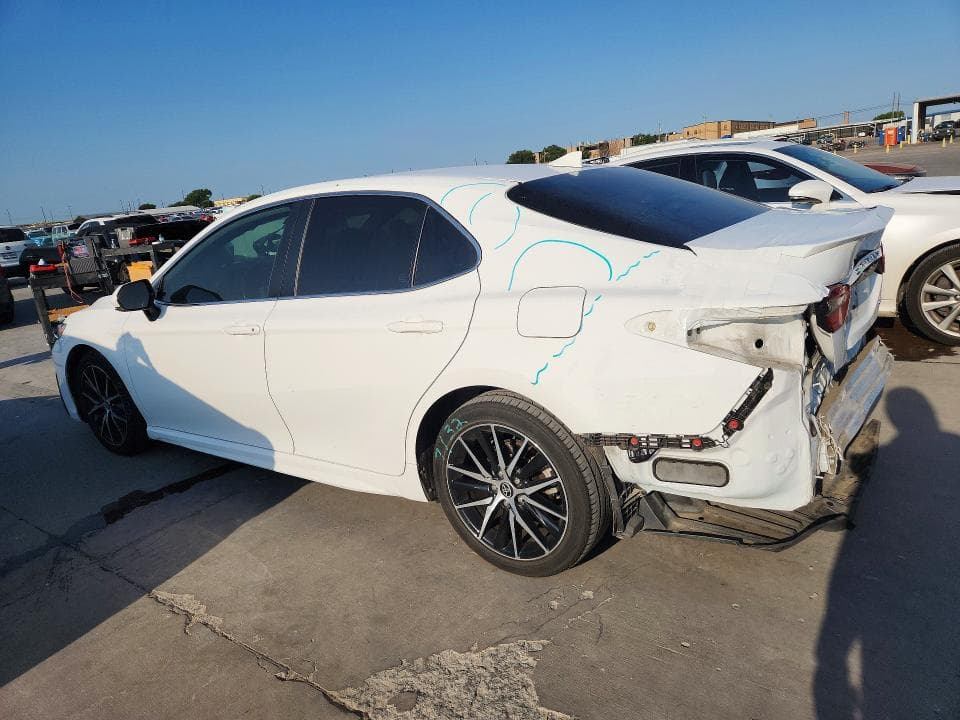2023 TOYOTA CAMRY SE 2