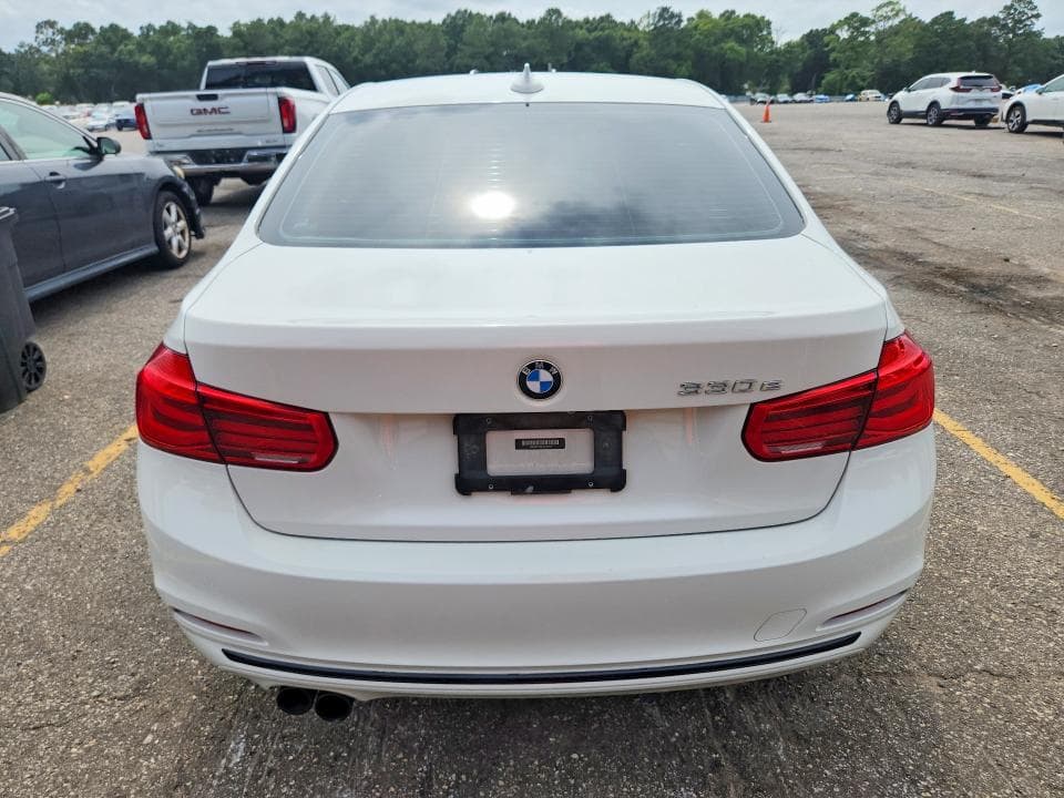 2018 BMW 330E 6