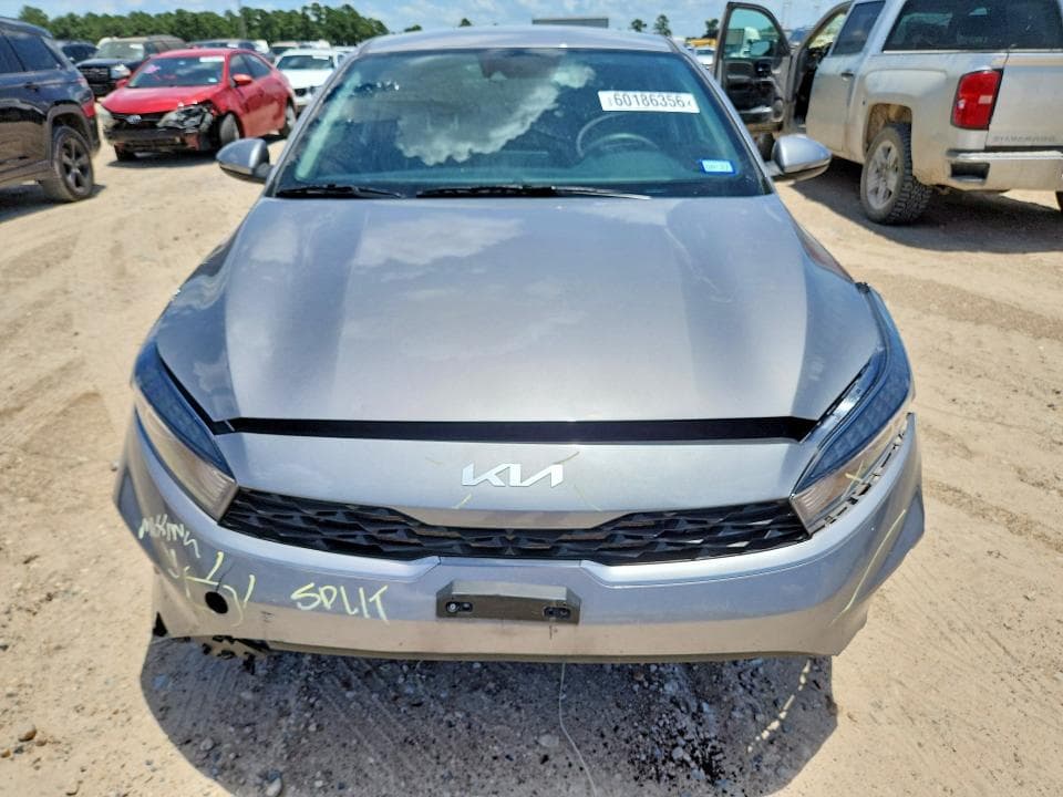 2023 KIA FORTE LXS 5