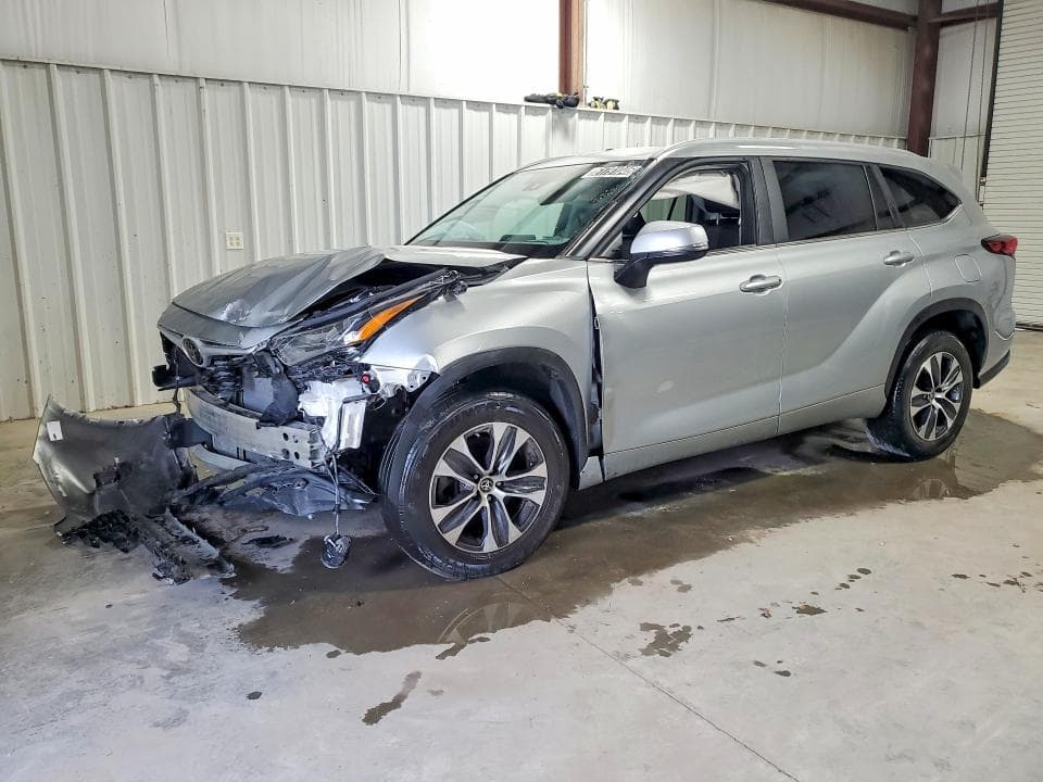 2023 TOYOTA HIGHLANDER XLE - 1