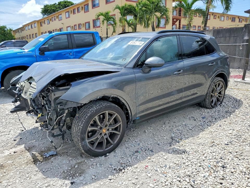 2022 PORSCHE CAYENNE - 1
