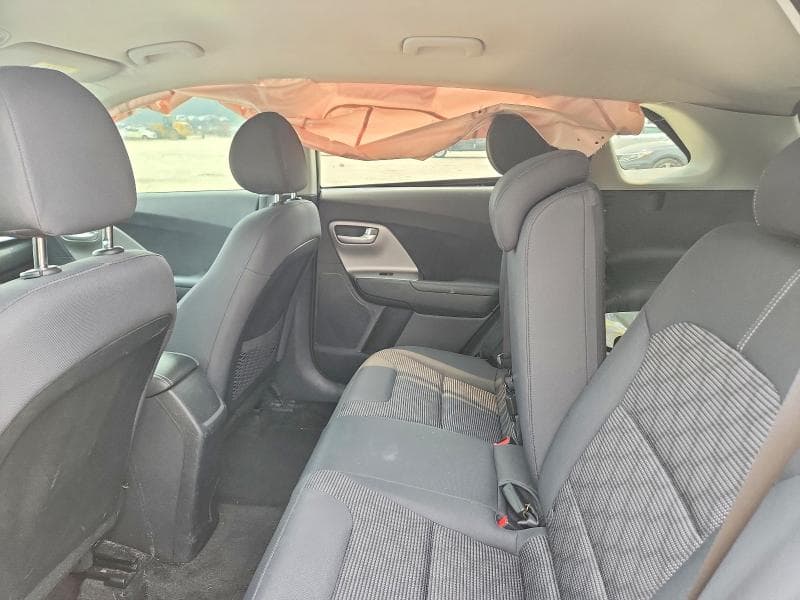 2020 KIA NIRO LX 11