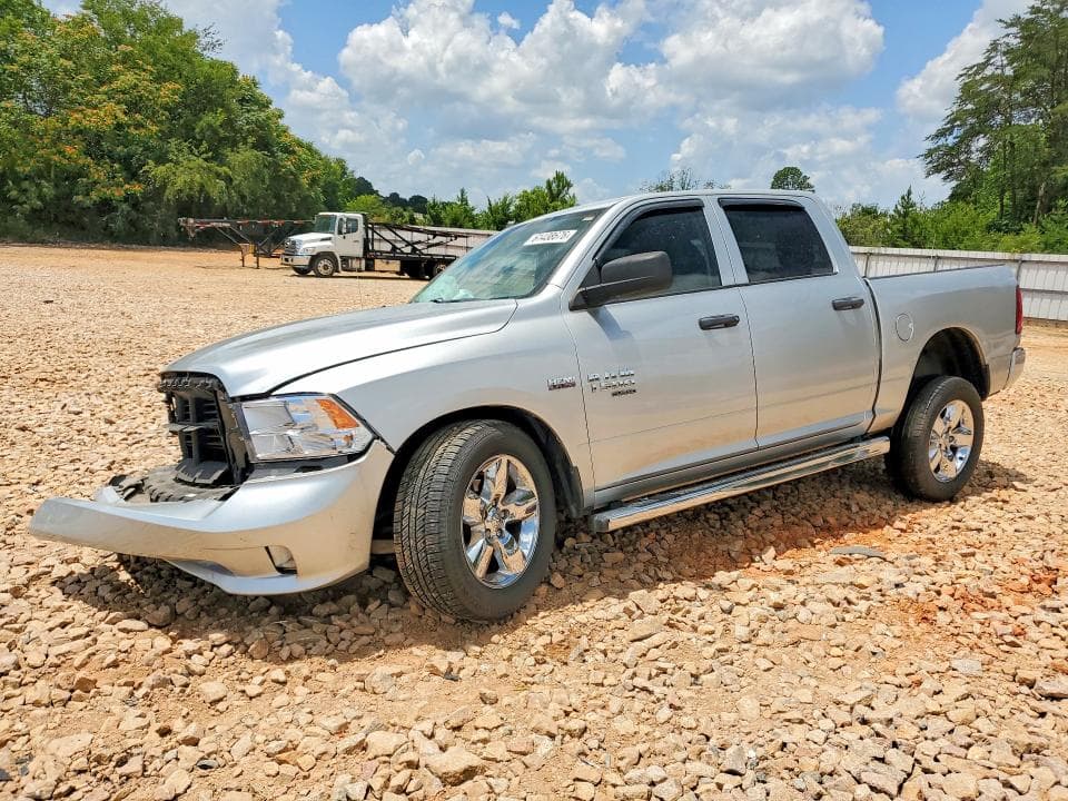2019 RAM 1500 CLASSIC TRADESMAN - 1