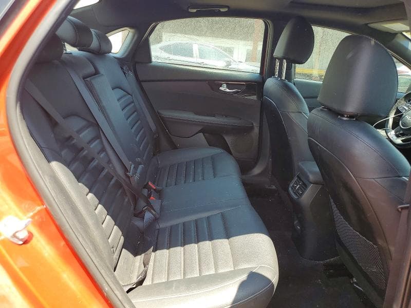 2022 KIA FORTE GT LINE 10