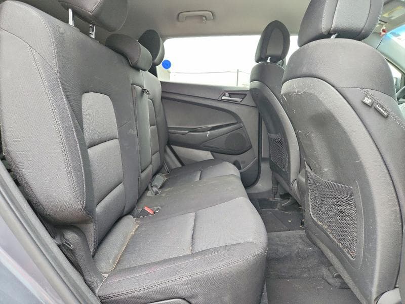 2017 HYUNDAI TUCSON SE 11