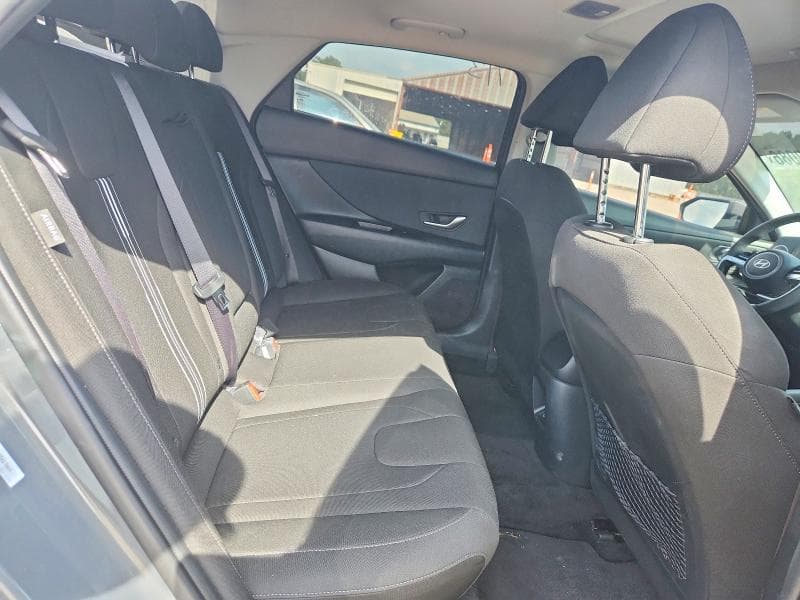 2025 HYUNDAI ELANTRA SEL 10