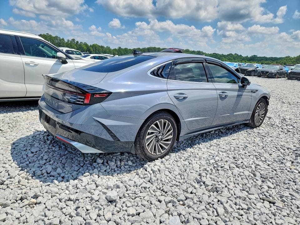 2024 HYUNDAI SONATA HYBRID LIMITED 3
