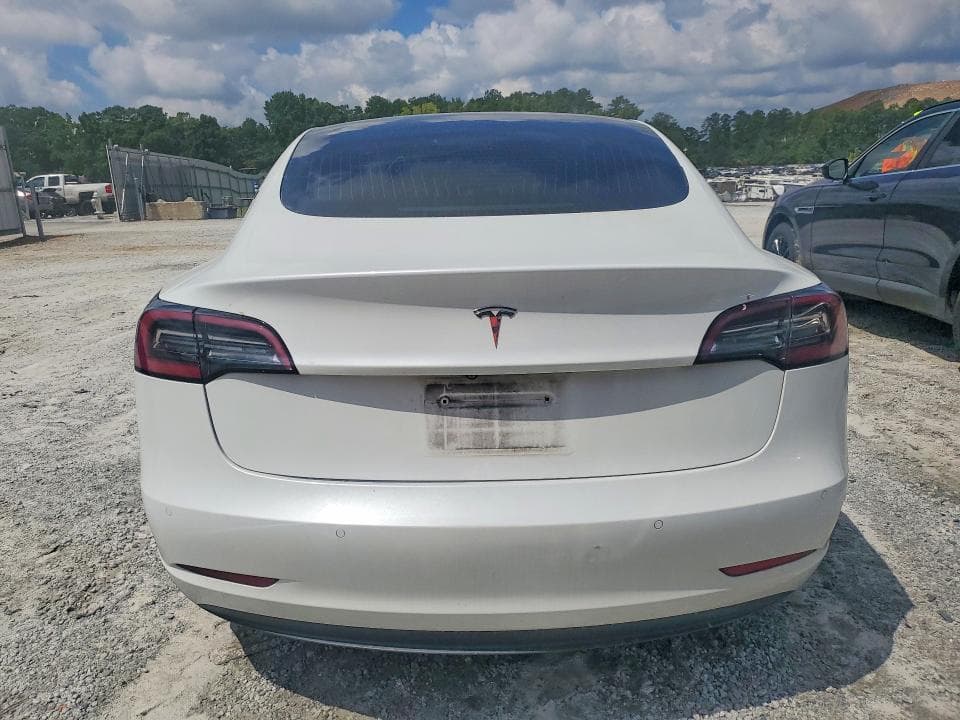 2020 TESLA MODEL 3 6