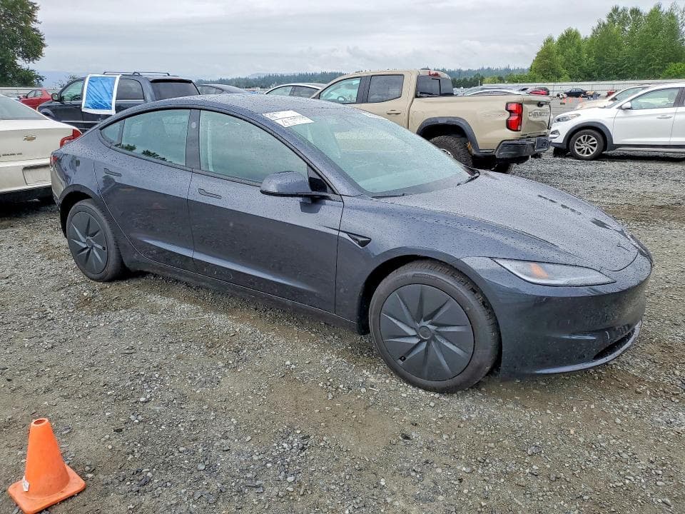 2026 TESLA MODEL 3 4