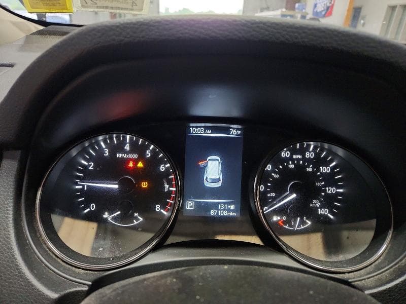 2017 NISSAN ROGUE SV 9