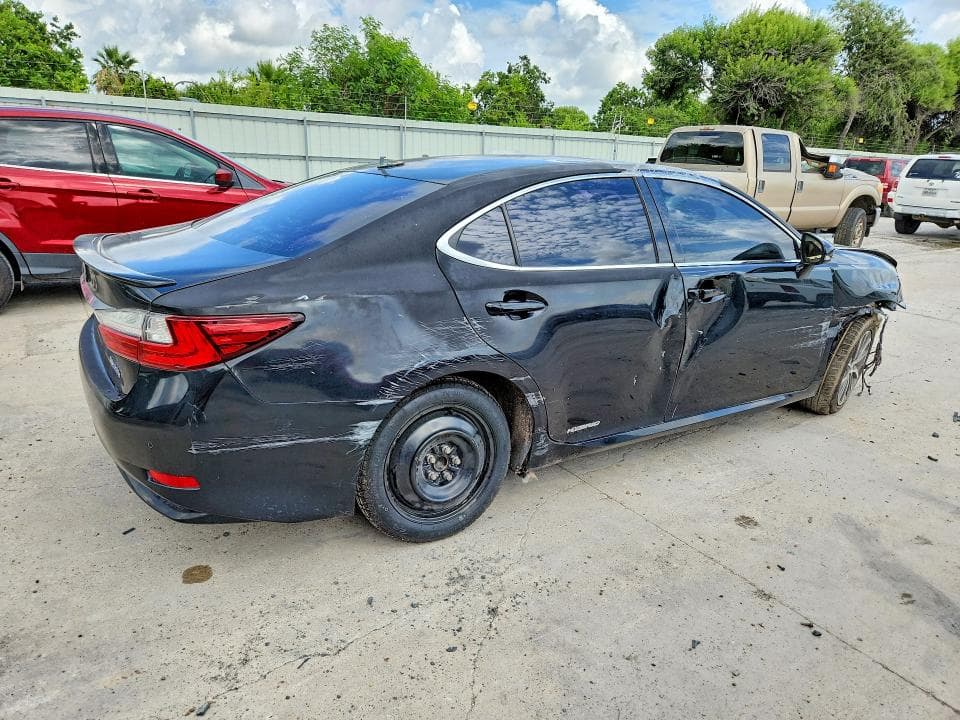 2018 LEXUS ES 300H 3