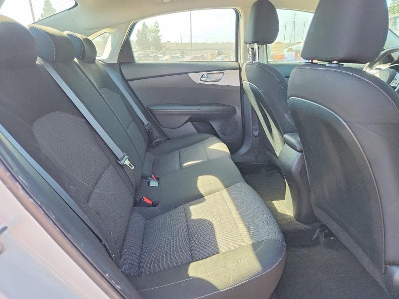 2023 KIA FORTE LXS 10