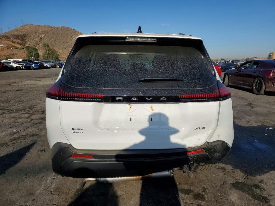 2026 TOYOTA RAV4 XLE PREMIUM 6