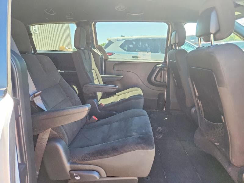 2017 DODGE GRAND CARAVAN SE 11