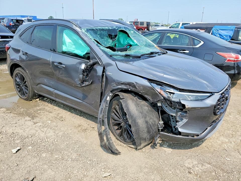 2023 FORD ESCAPE ST LINE ELITE 4