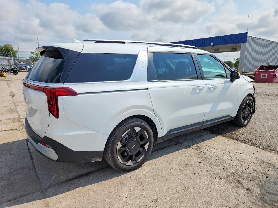 2026 KIA CARNIVAL EX 3