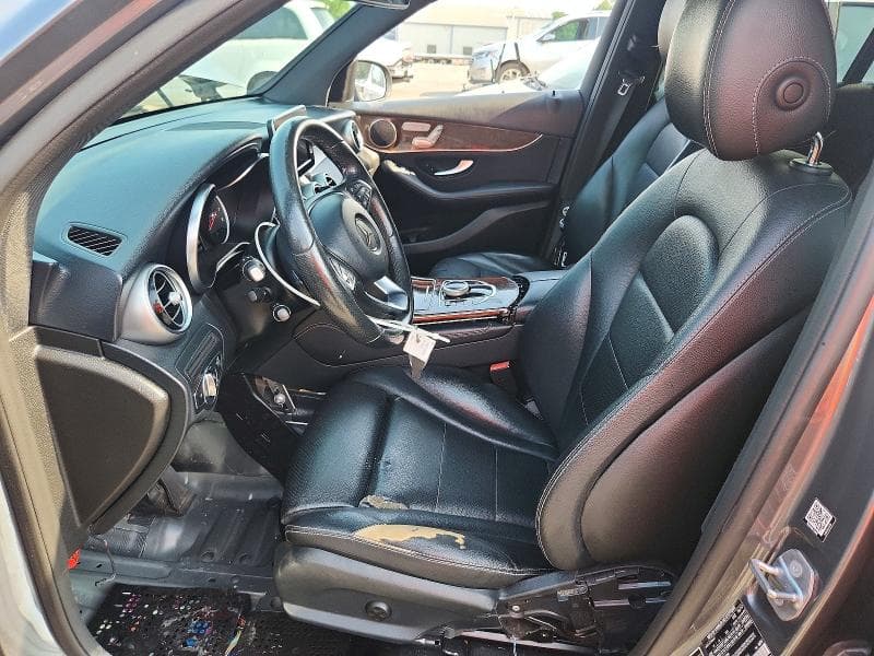 2018 MERCEDES-BENZ GLC 300 7