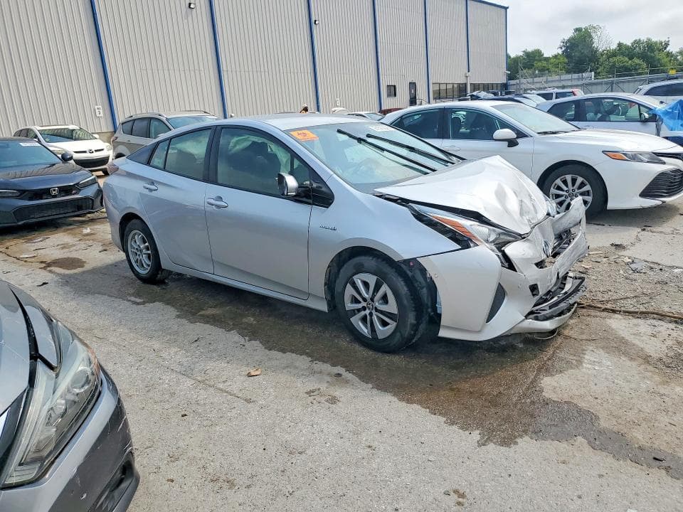 2018 TOYOTA PRIUS TWO 4