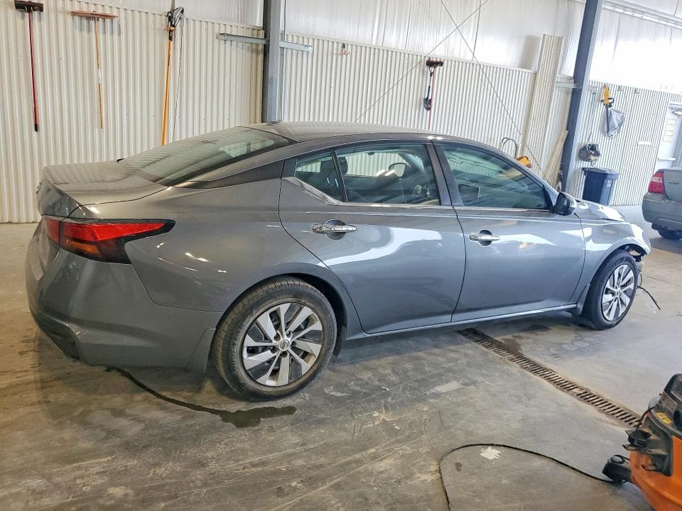 2019 NISSAN ALTIMA S 3