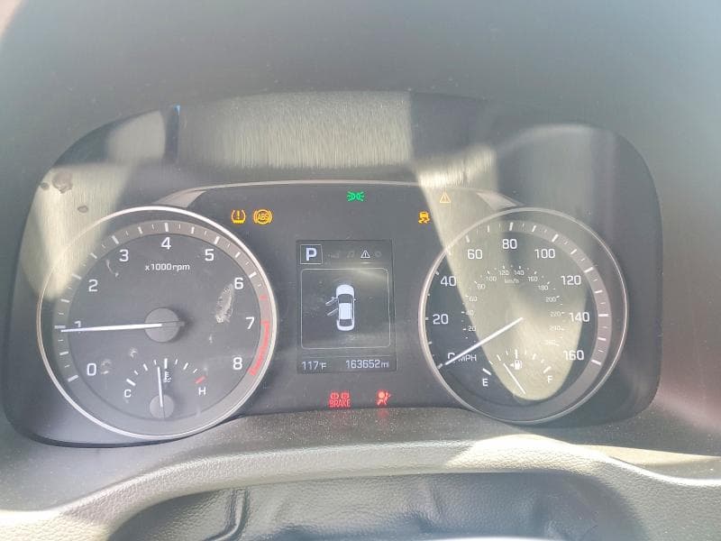2018 HYUNDAI ELANTRA SEL 9