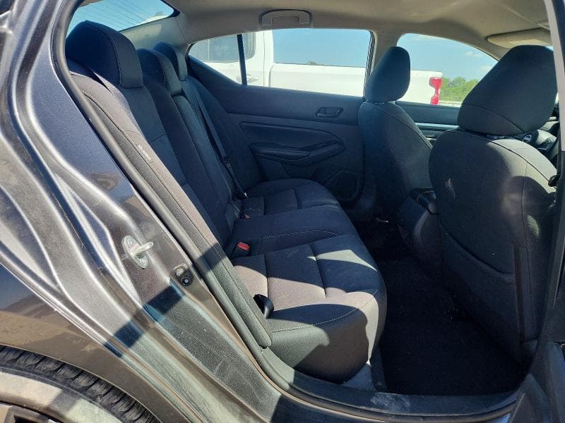 2023 NISSAN ALTIMA SV 10