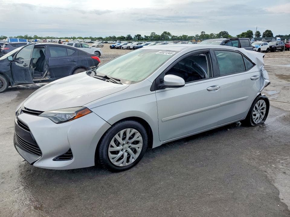 2017 TOYOTA COROLLA LE - 1