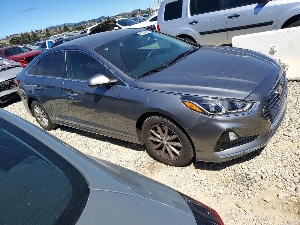 2019 HYUNDAI SONATA SE 4