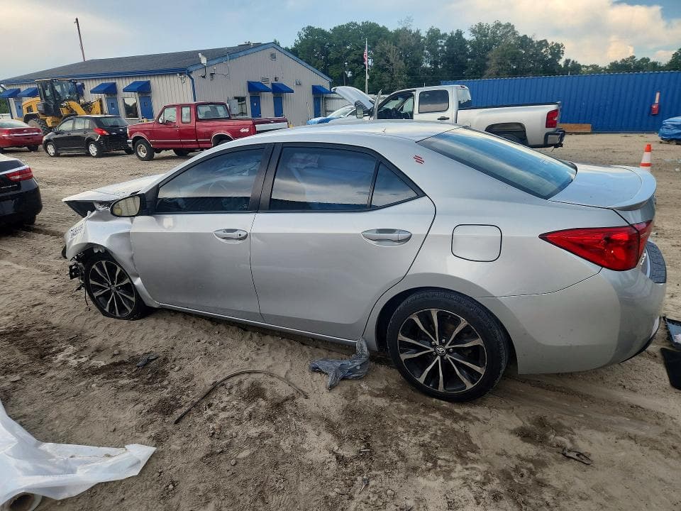 2017 TOYOTA COROLLA SE 2