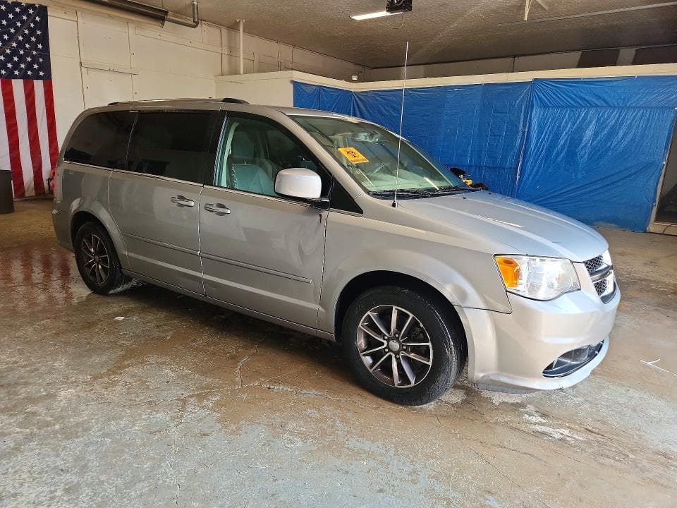 2017 DODGE GRAND CARAVAN SXT 4