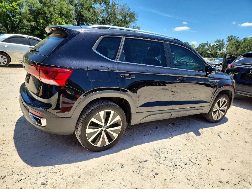 2024 VOLKSWAGEN TAOS SE 3