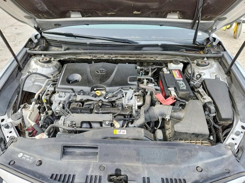 2019 TOYOTA CAMRY LE 11