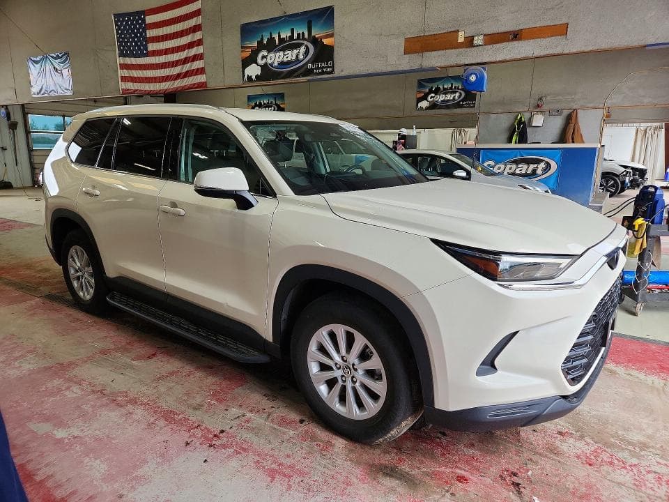 2024 TOYOTA GRAND HIGHLANDER XLE 4