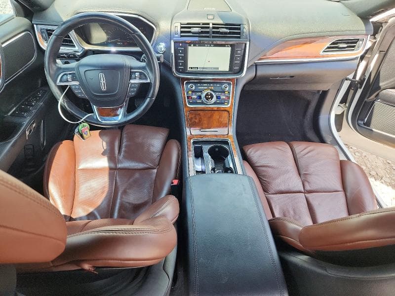 2017 LINCOLN CONTINENTAL RESERVE 8