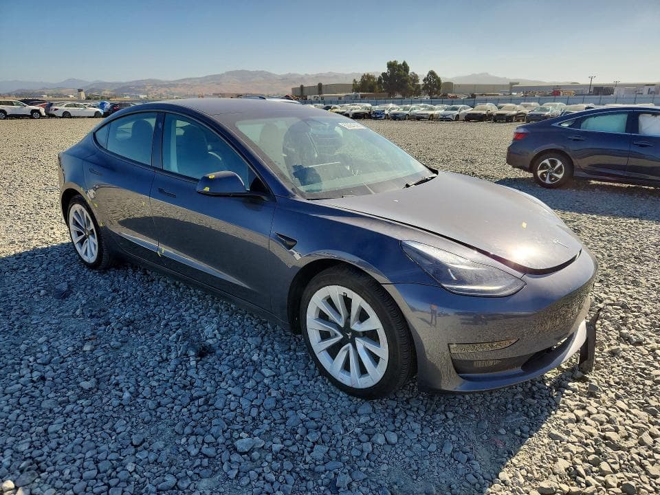 2023 TESLA MODEL 3 4