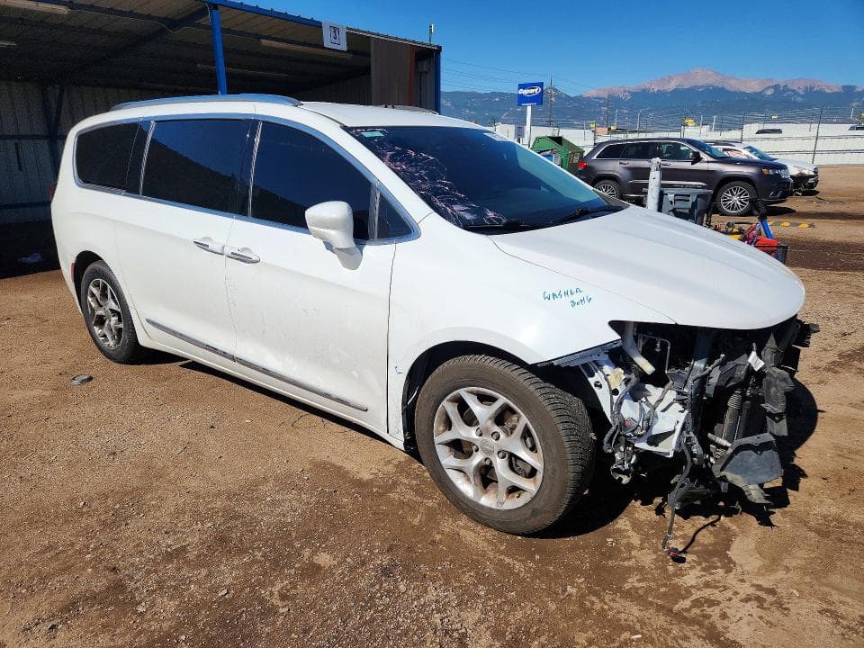 2017 CHRYSLER PACIFICA TOURING L PLUS 4