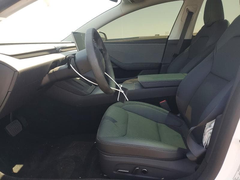 2026 TESLA MODEL 3 7