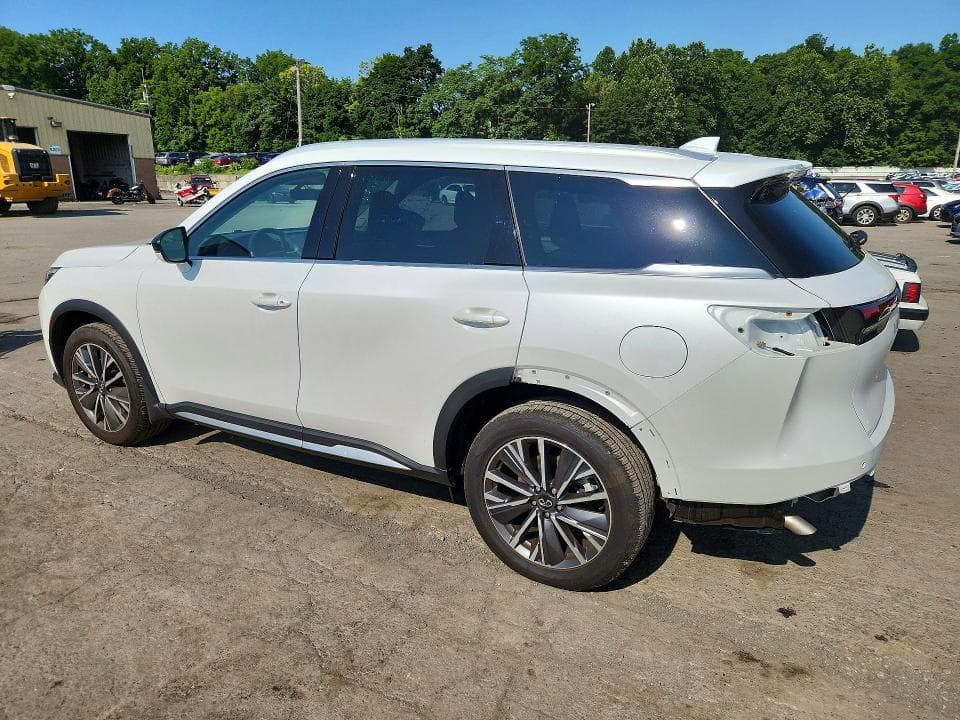 2026 INFINITI QX60 LUXE 2