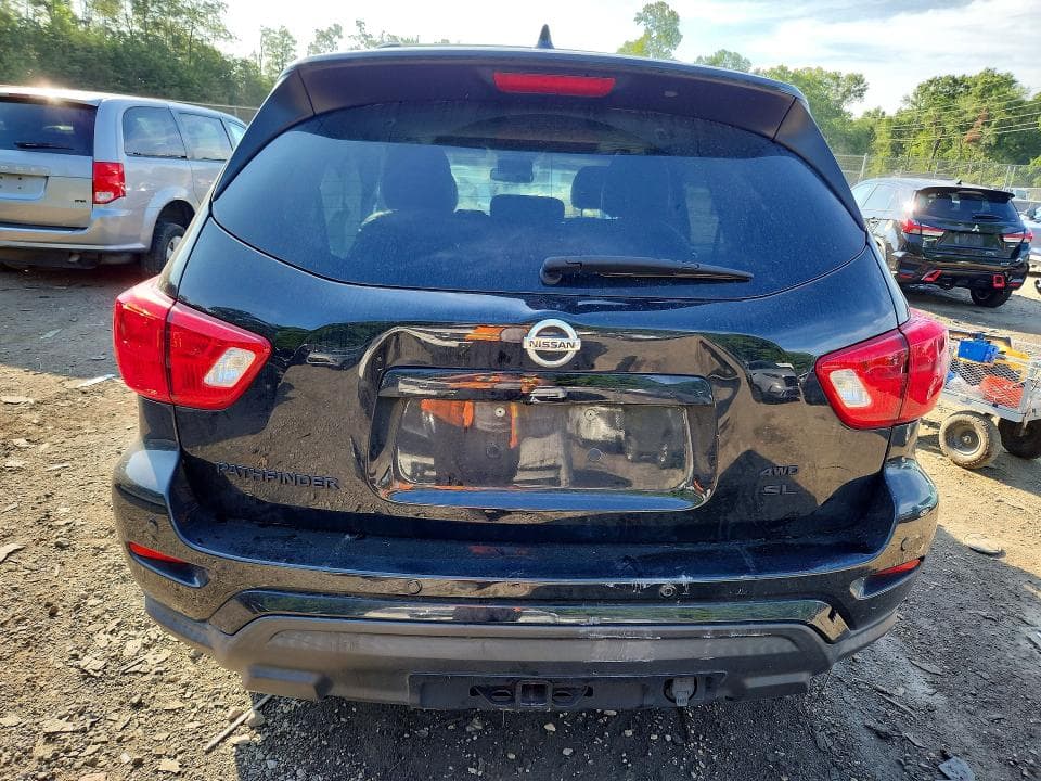 2019 NISSAN PATHFINDER SL 6