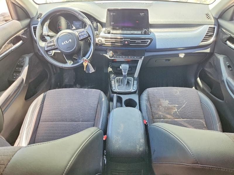 2022 KIA SELTOS S 8
