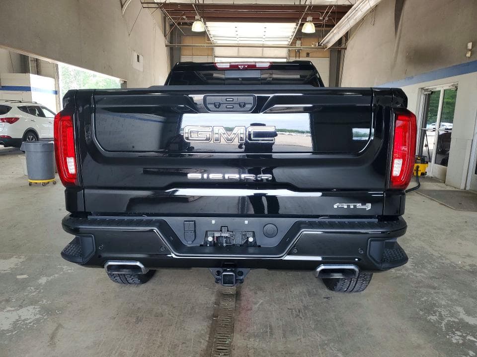 2025 GMC SIERRA K1500 AT4 6