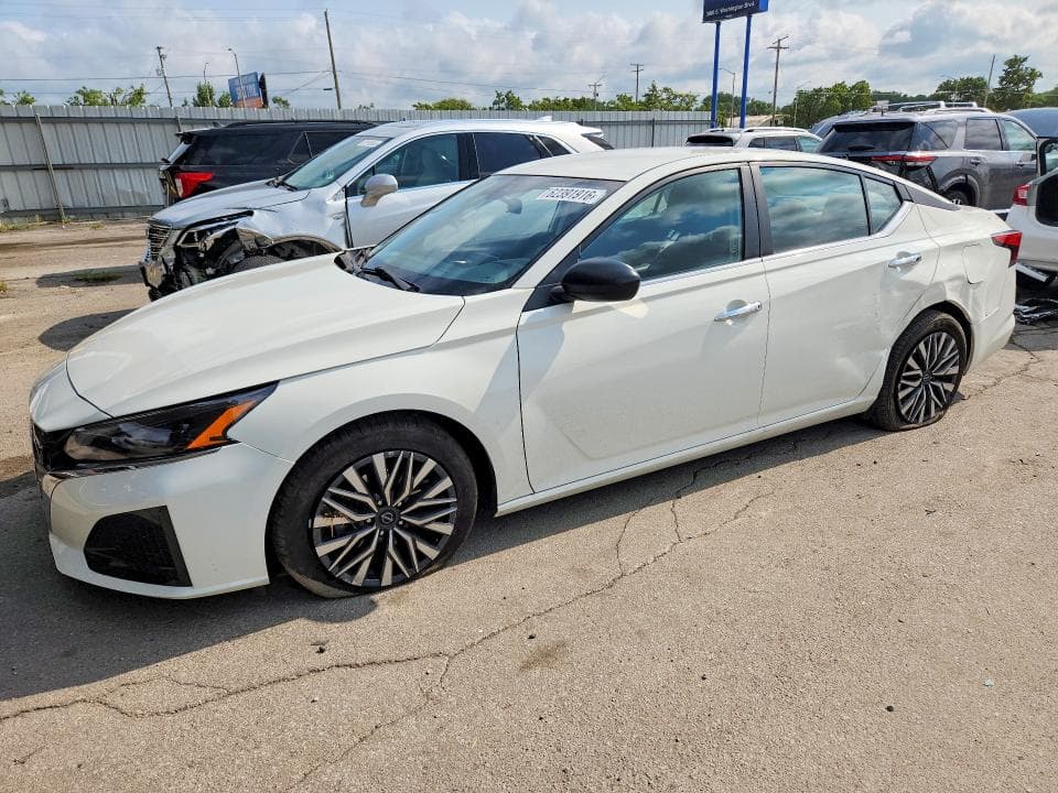 2025 NISSAN ALTIMA SV