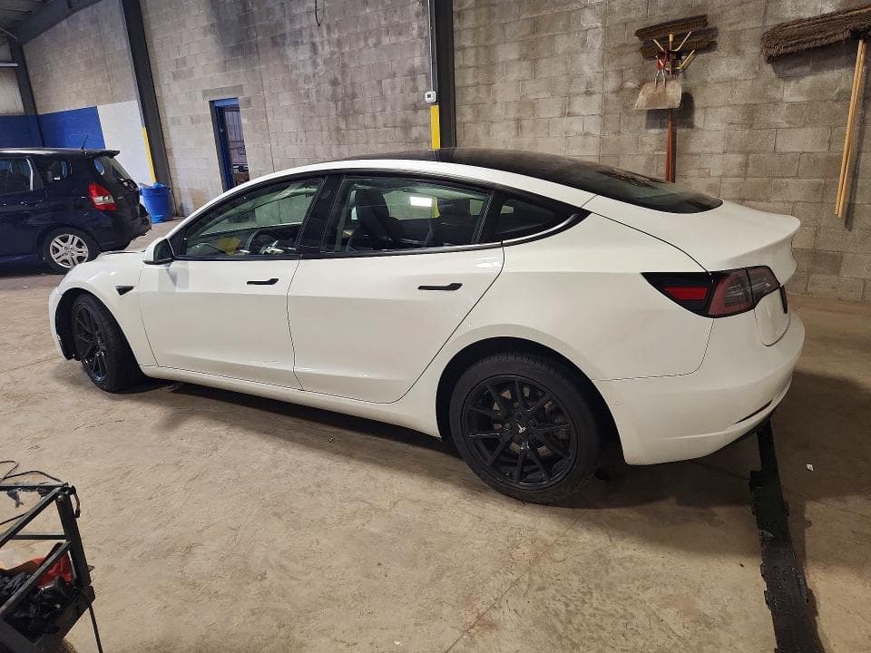 2021 TESLA MODEL 3 2
