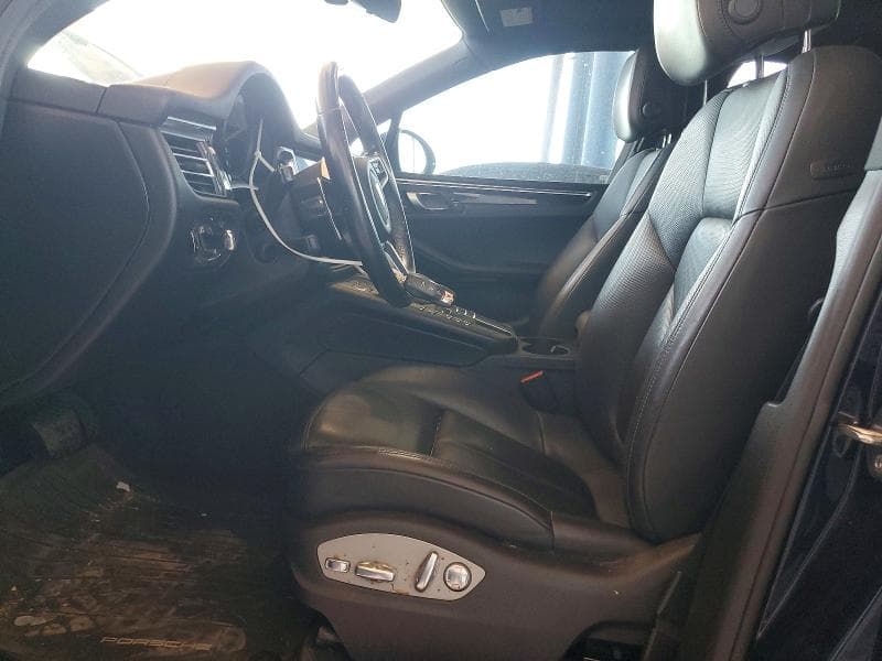 2020 PORSCHE MACAN 7