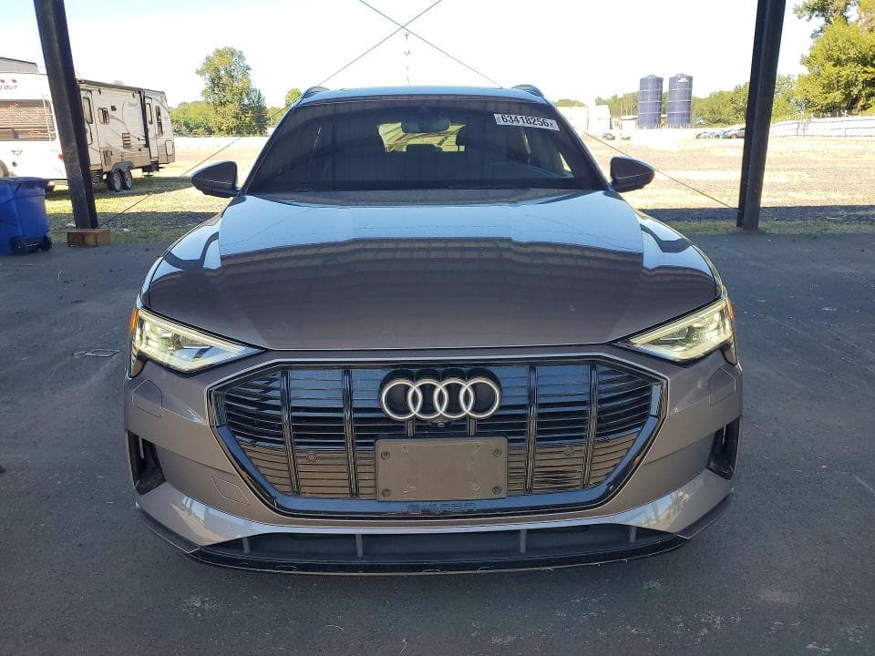 2023 AUDI E-TRON PREMIUM PLUS 5