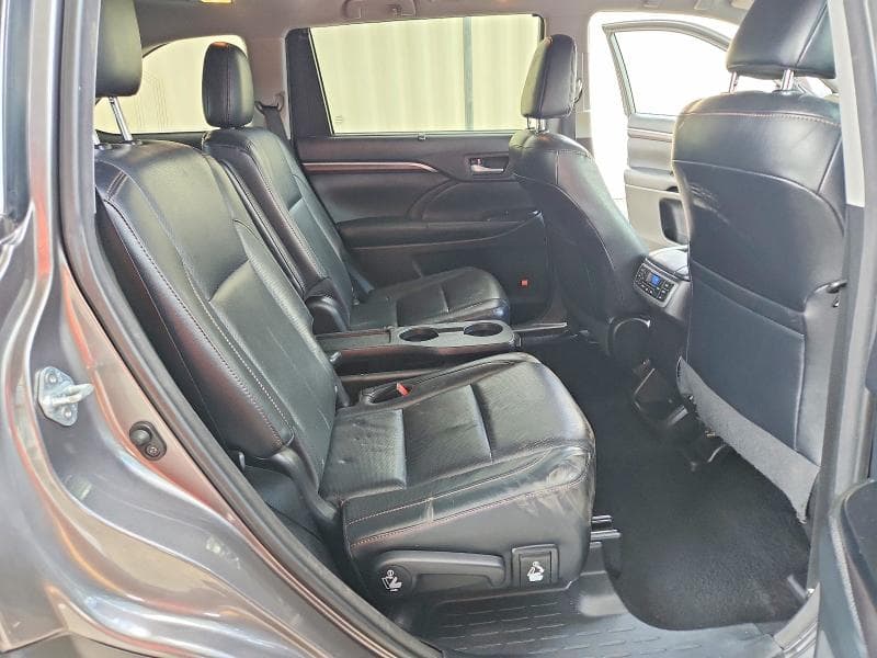 2021 TOYOTA HIGHLANDER LIMITED PLATINUM 11