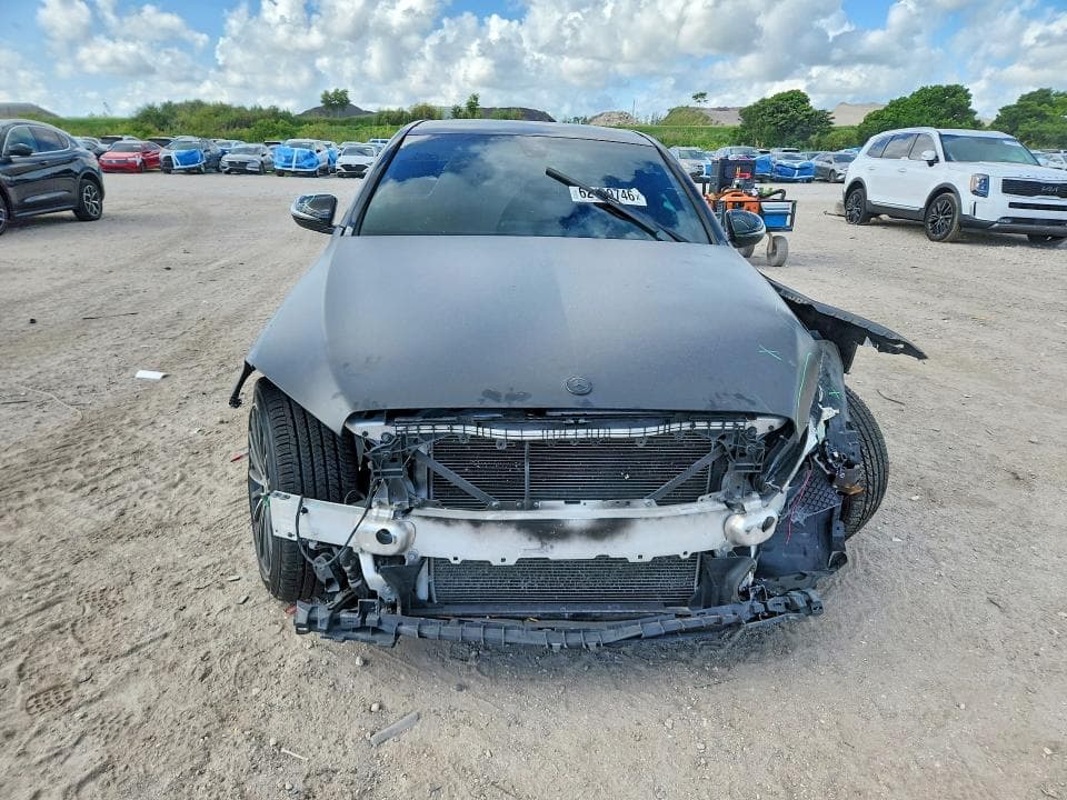 2020 MERCEDES-BENZ C 300 5