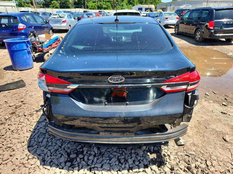 2017 FORD FUSION SE 6