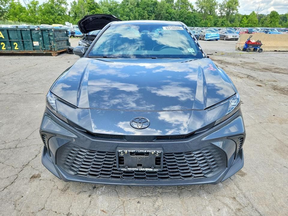2026 TOYOTA CAMRY SE 5